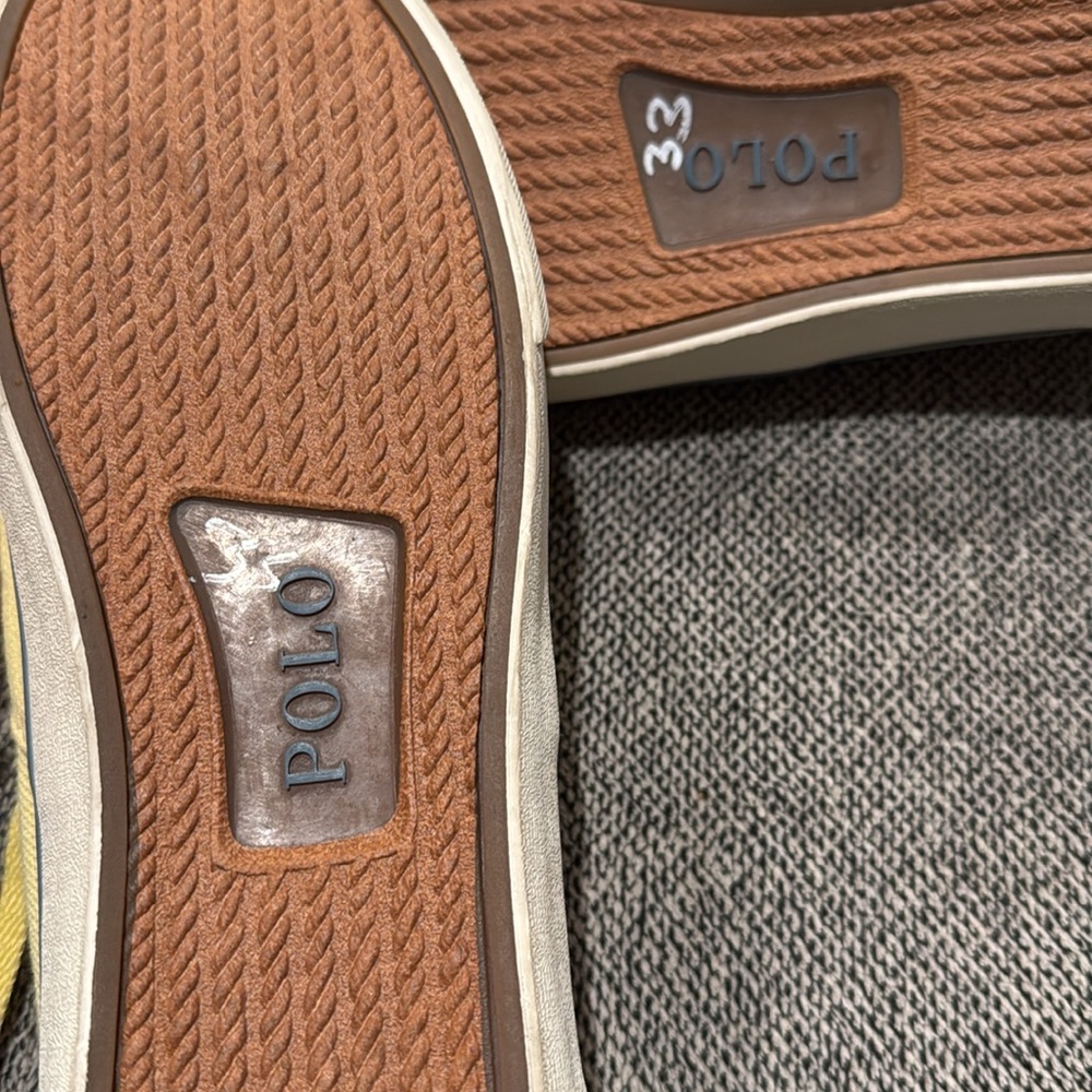 Yellow polo casual shoe. New, never worn. Size 10 - Picture 3 of 6